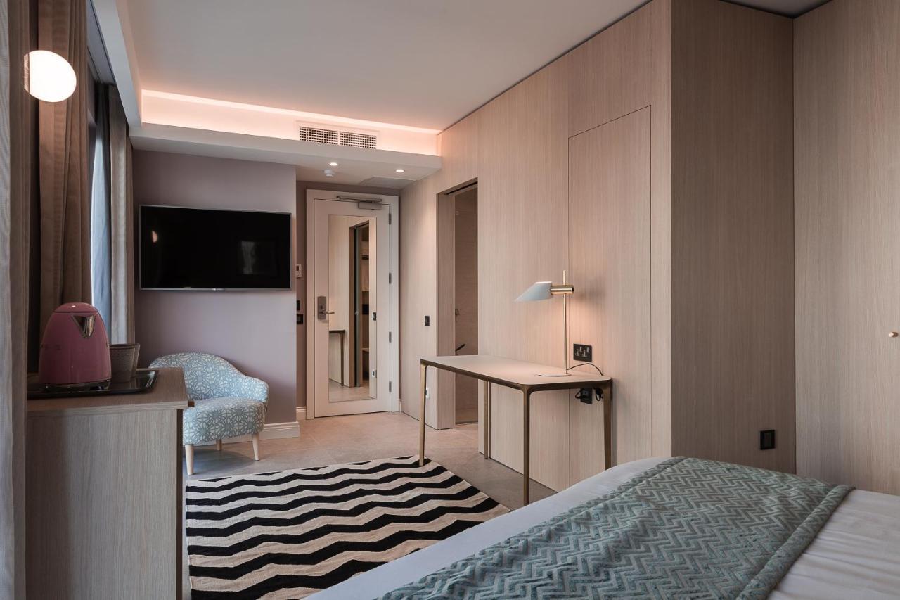 Saint Julian's 123 Mainstreet Boutique Hotel מראה חיצוני תמונה