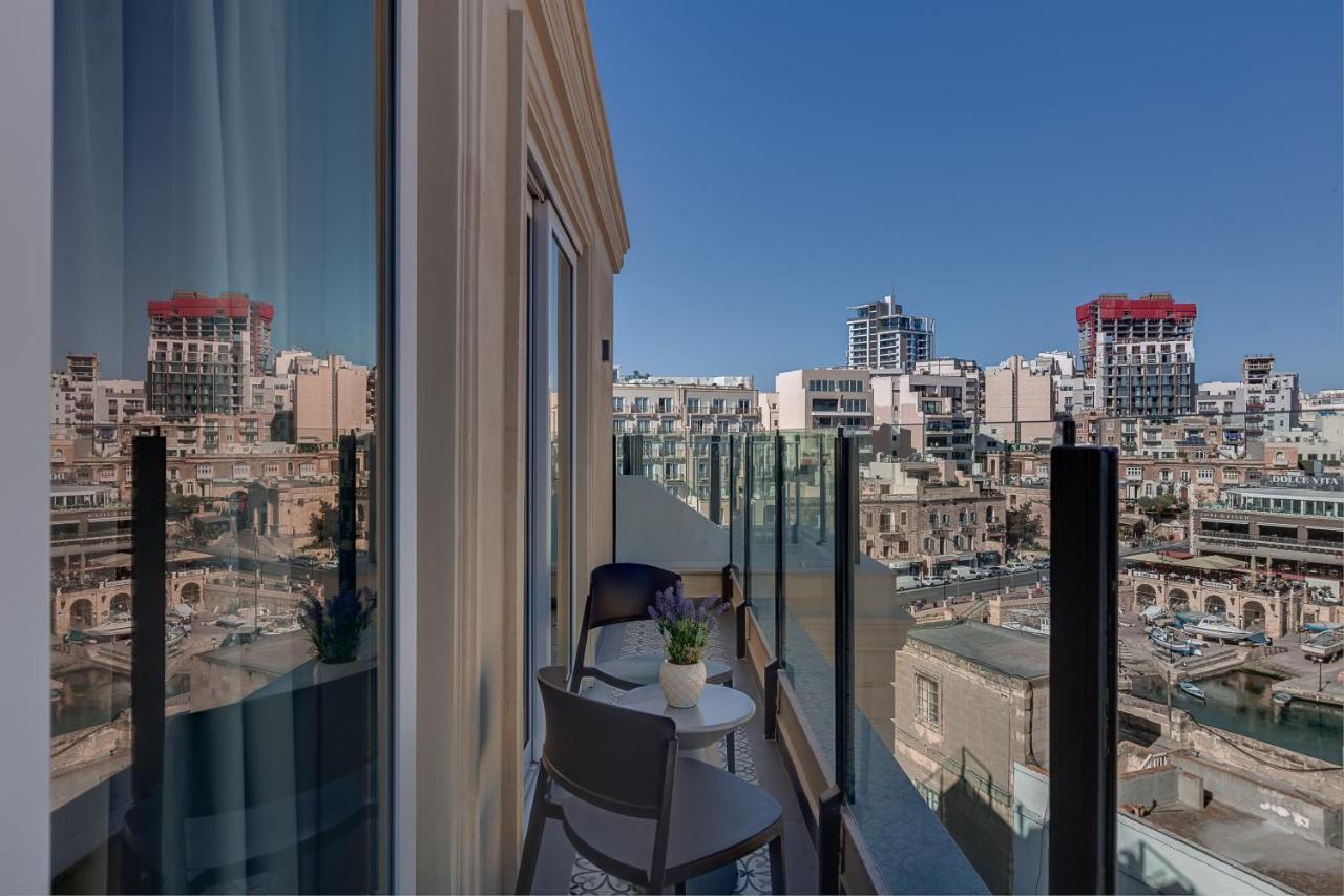 Saint Julian's 123 Mainstreet Boutique Hotel מראה חיצוני תמונה