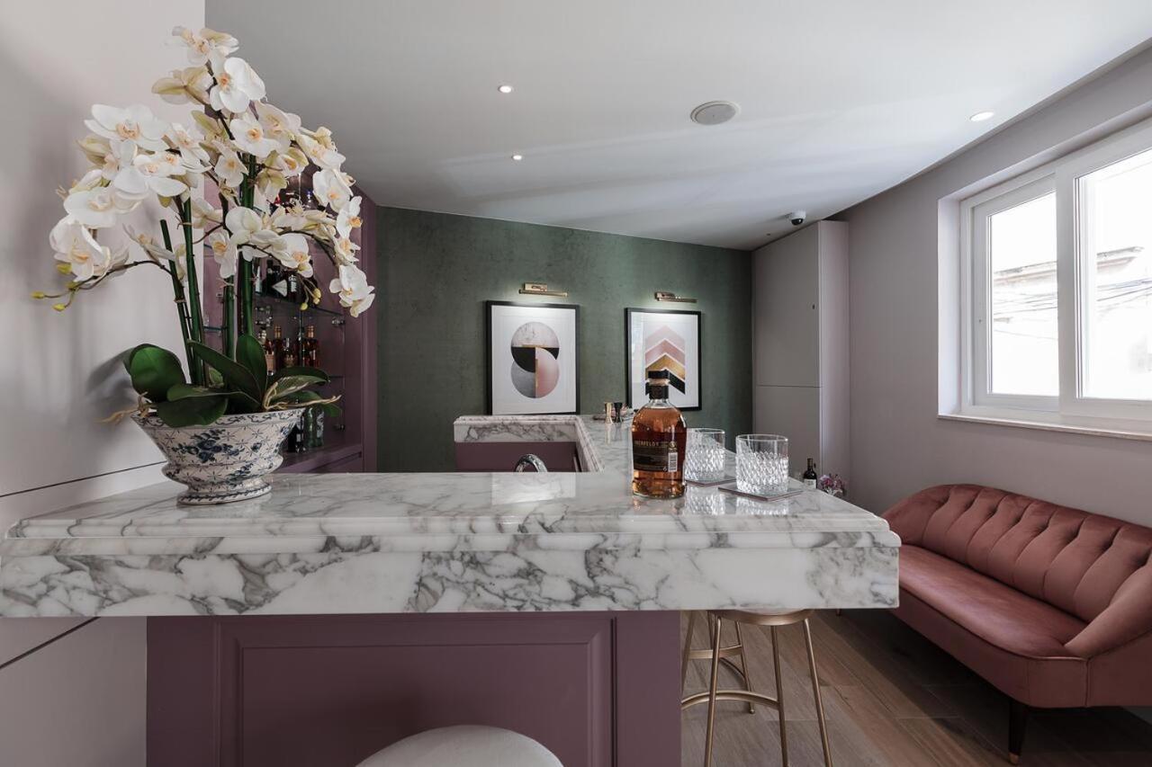 Saint Julian's 123 Mainstreet Boutique Hotel מראה חיצוני תמונה